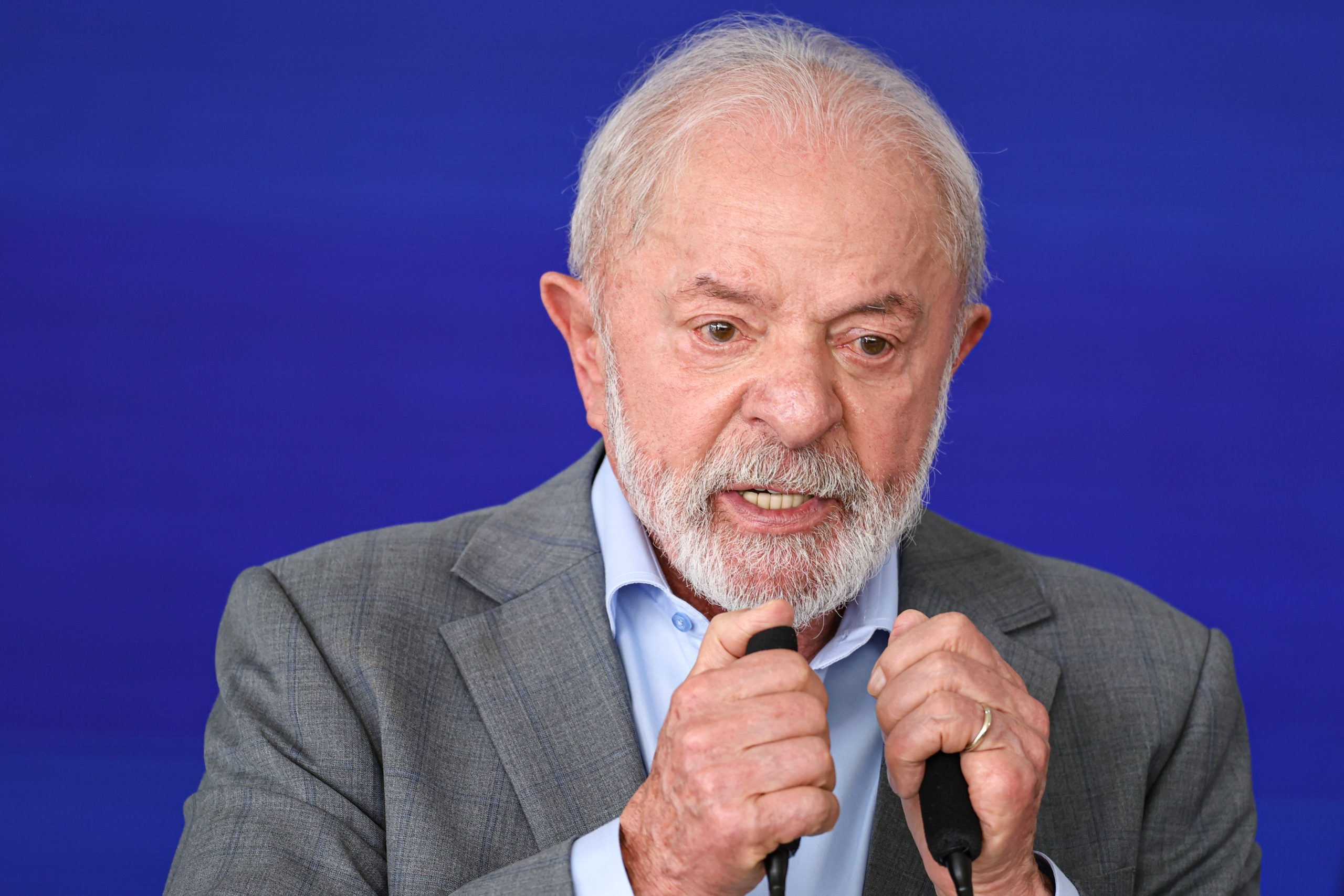 Lula diz que Bolsonaro tem que pagar e que fará o que ‘deve ser feito’ sobre veto à redução de penas