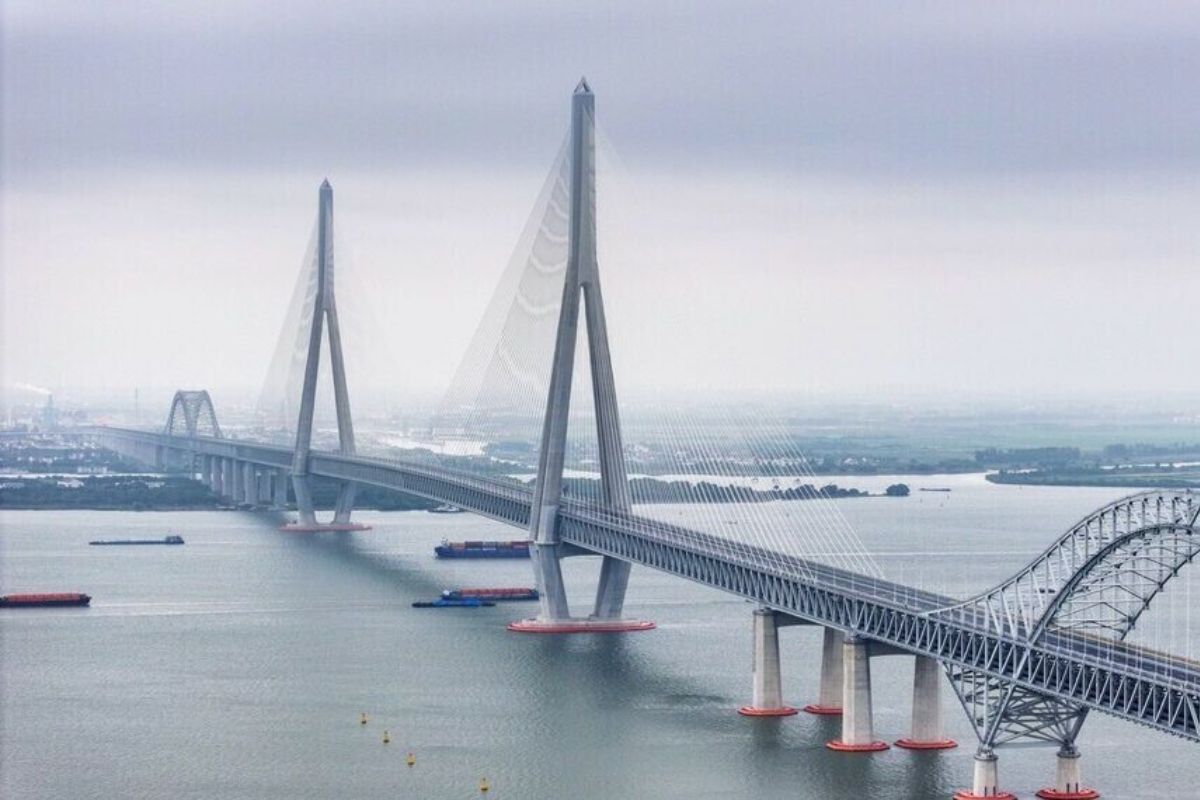 A maior ponte do planeta está sendo construída: estrutura terá mais de 300 metros de altura