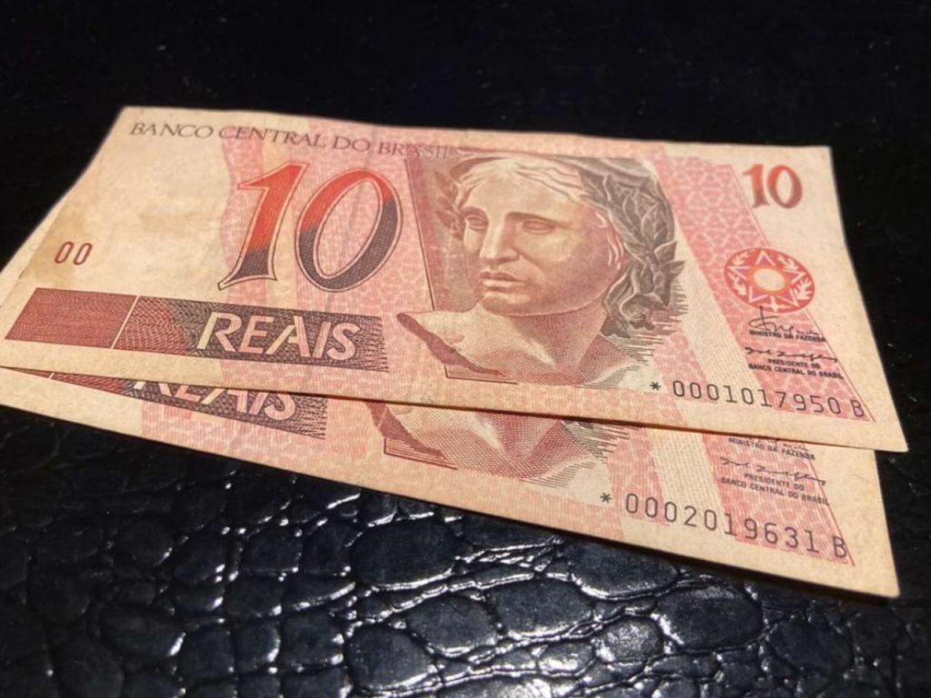 10 coisas que R$ 10 comprava nos supermercados e hoje fica impossível levar