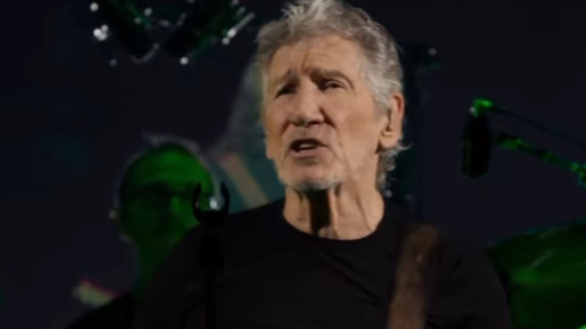 Roger Waters lança música com menção a Marielle Franco