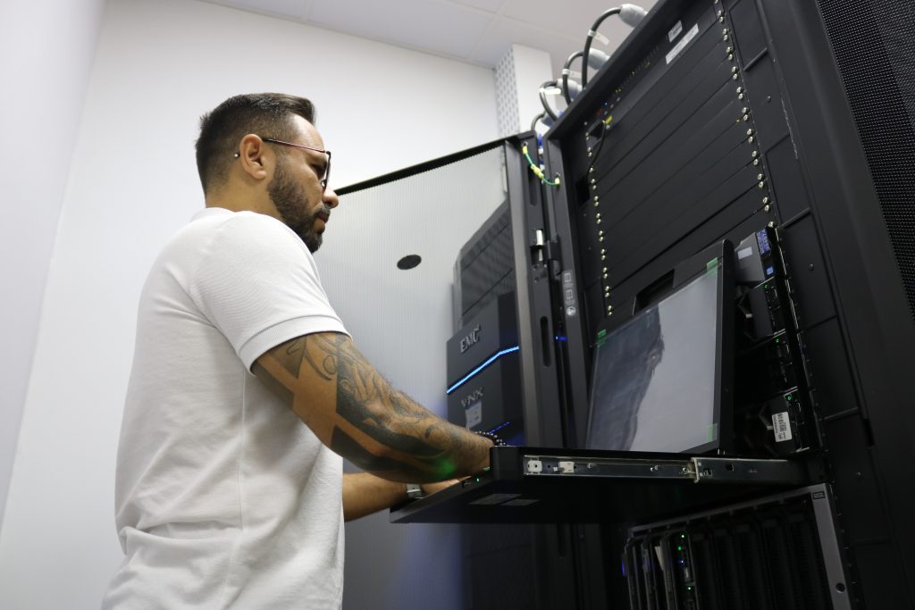 Laboratório de Computação Avançada do Brasil Central é aberto a todos os pesquisadores de Goiás.