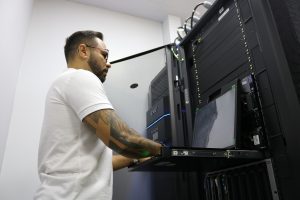 Laboratório de Computação Avançada do Brasil Central é aberto a todos os pesquisadores de Goiás.