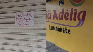 Placa colocada em frente à Tia Adélia Lanchonetes divertiu quem passava.