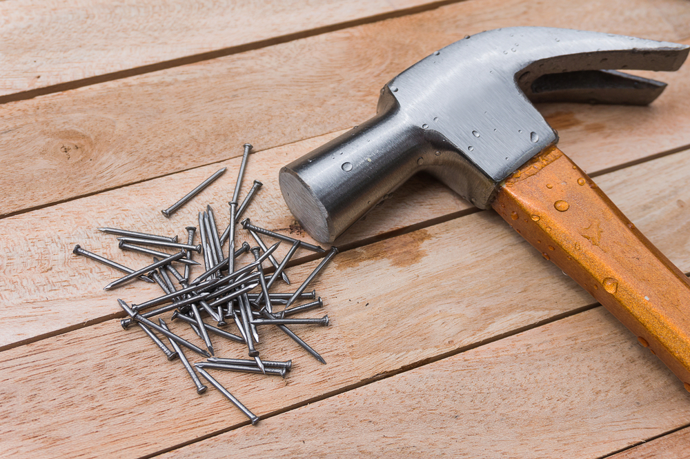 pendurar quadros na parede sem precisar de furar