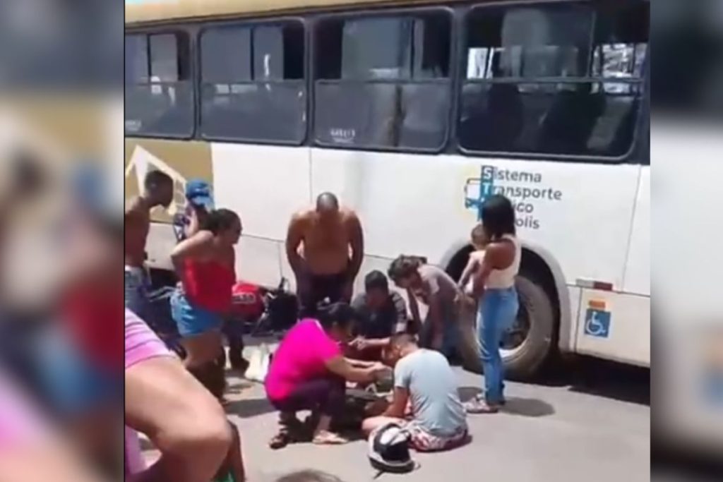 Motociclista colide com ônibus da Urban em Anápolis