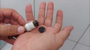 Trocando borracha de vedação para o chuveiro parar de pingar