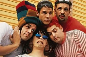 Goiânia recebe festa nostálgica com sucessos dos anos 90 e 2000