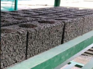 Casas nucleares? Cientistas usam radiação para criar tijolos de plástico ultra-resistentes