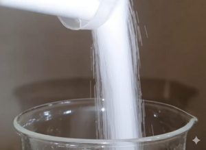 Nem vinagre, nem bicarbonato: o jeito mais fácil de limpar os canos