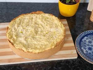 Almoço rápido: torta de frango com creme de milho é um prato simples que agrada toda a família