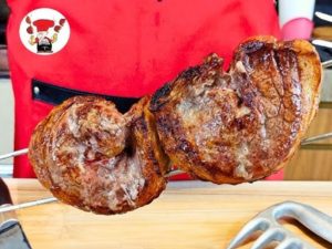 Esqueça a picanha: cortes mais baratos e saborosos para a grelha