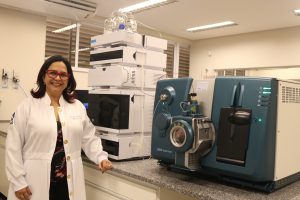 Professora Eliana Martins Lima, diretora do Farmatec/UFG.