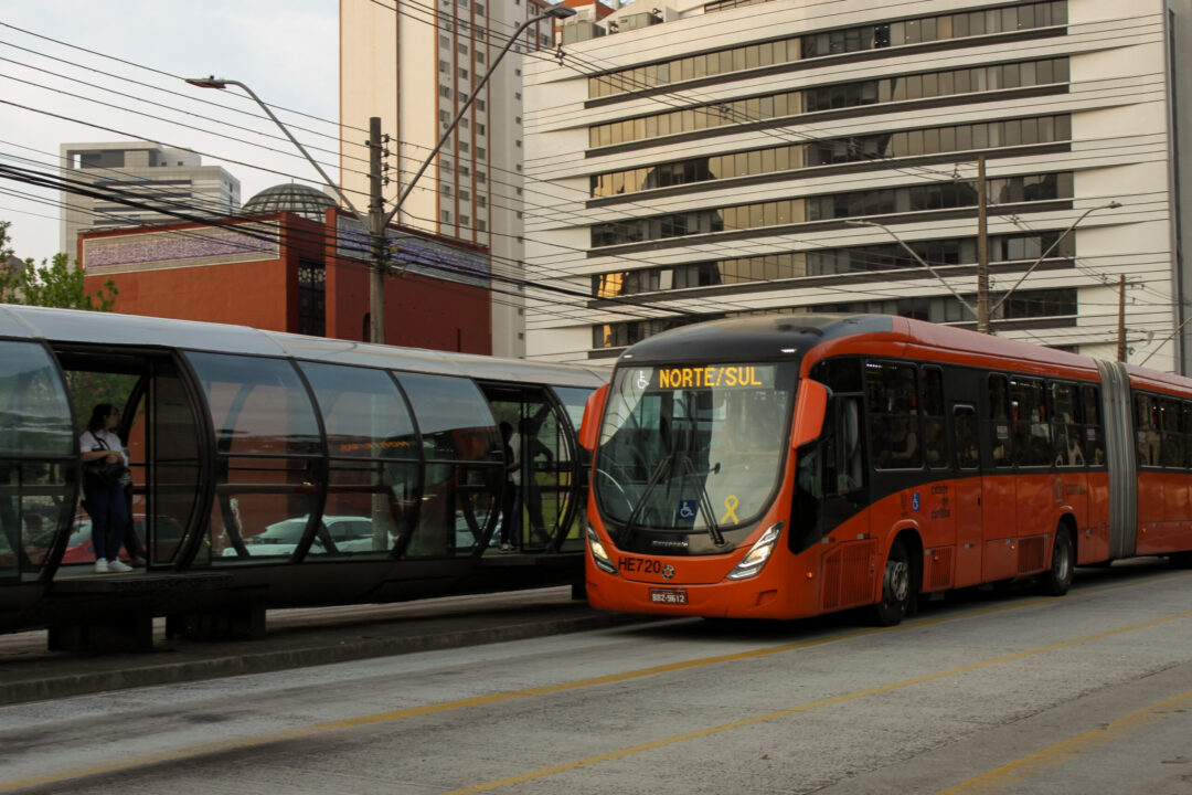 Não é São Paulo, nem Rio: a capital brasileira com o melhor sistema de transporte público e passagem mais barata do país