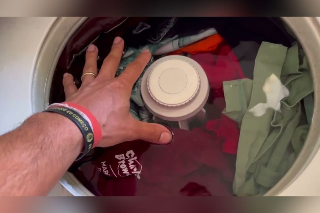 Técnica para consertar a máquina de lavar que está demorando muito para encher