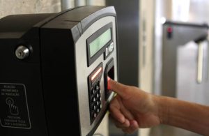 comerciantes ja começam a aderir o fim da escala 6x1