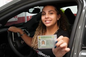 motoristas terão a CNH renovada automaticamente e sem custos