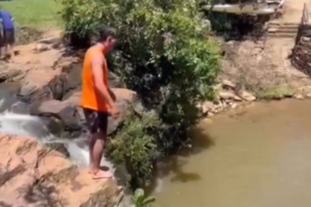 Jovem colombiano de 20 anos morre afogado após saltar de cachoeira na Grande Goiânia