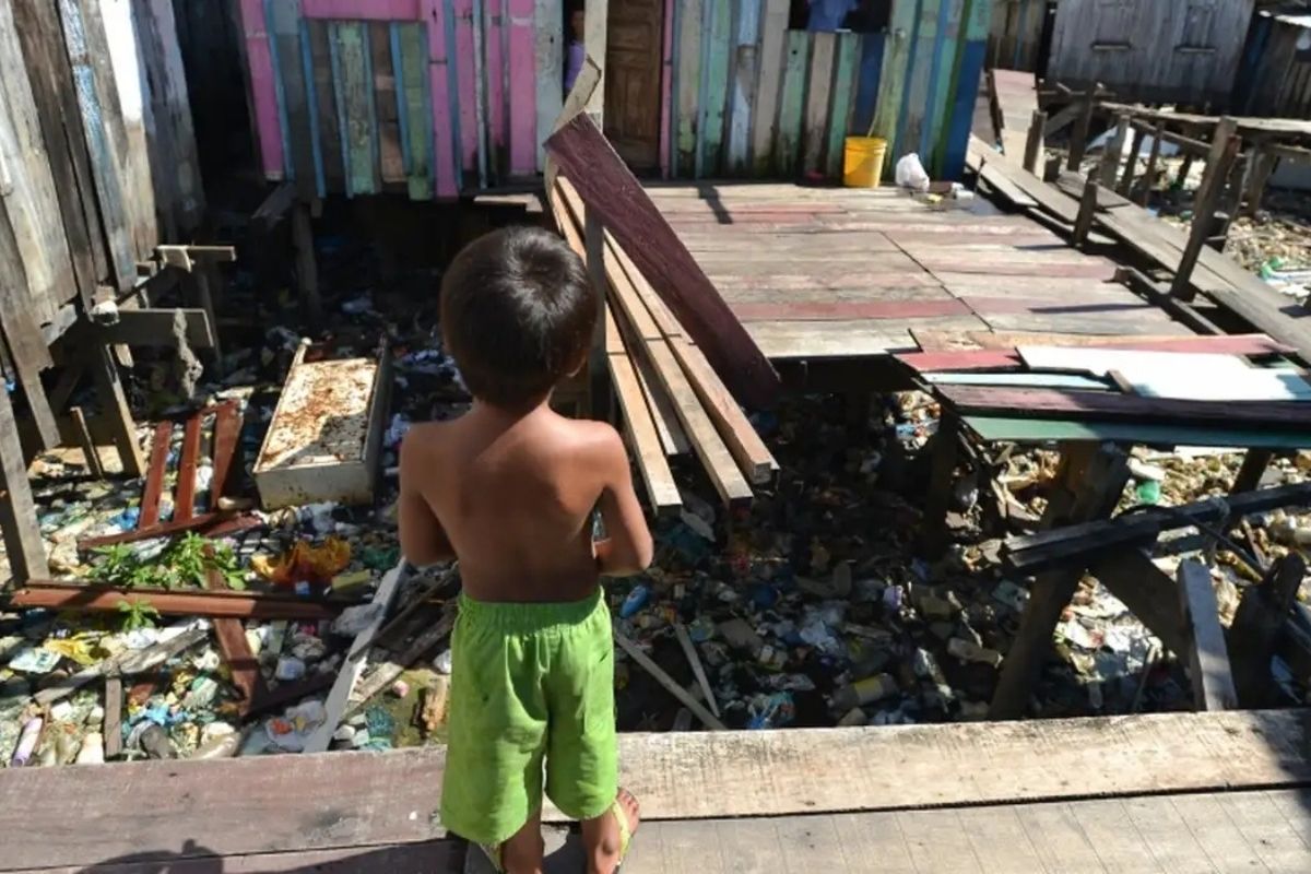 Segundo a psicologia, pessoas que tiveram uma infância difícil costumam apresentar essas 6 características na vida adulta