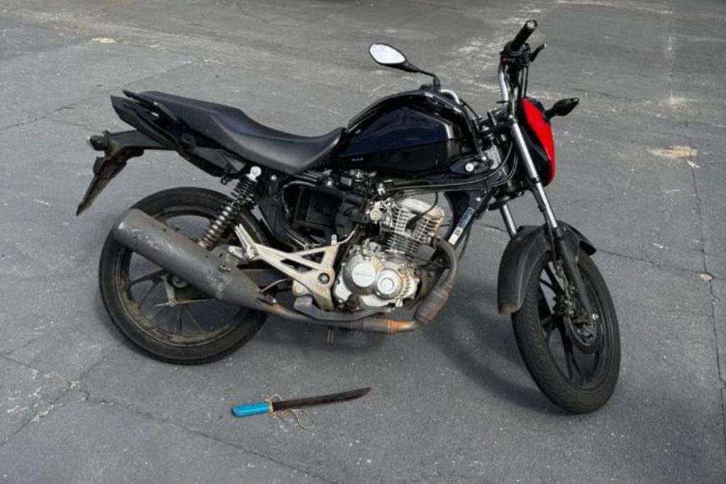 Fuga termina em igreja e jovem é baleado ao confrontar PM em Anápolis