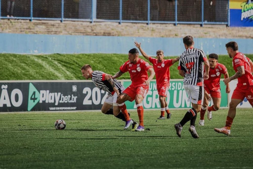Anápolis enfrenta Vila Nova pela 3ª rodada do Campeonato Goiano; veja onde assistir ao vivo o jogo