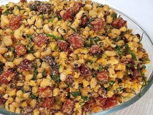 Clássico de Minas: feijão tropeiro simples para fazer em casa