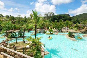 Sediado em Goiás e considerado um dos maiores parques aquáticos do mundo, Hot Park abre quase 400 vagas para reforçar a alta temporada