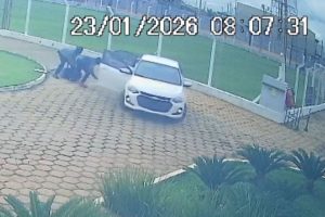 Vídeo mostra momento que empresária sofre sequestro-relâmpago em Caldas Novas