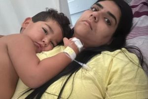 Criança é internada após 22 crises de diarreia depois de visitar parques aquáticos em Caldas Novas