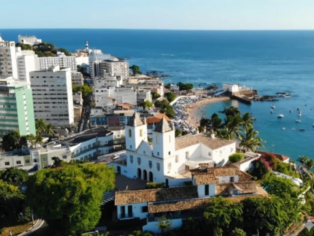 Primeira capital do Brasil encanta como uma das cidades mais charmosas