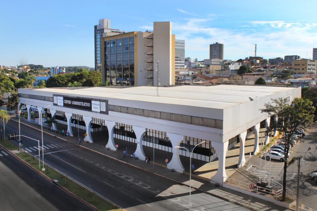 Mutirão de empregos oferece mais de 200 vagas com salários de até R$ 3 mil em Anápolis