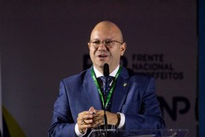 Lula indica goiano Olavo Noleto para as Relações Institucionais, no lugar de Gleisi Hoffmann