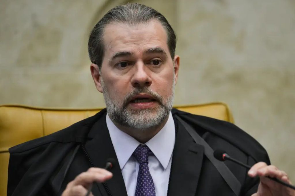 Toffoli se defende no caso Master pela 1ª vez e diz que decidirá se processo sai do STF após investigações