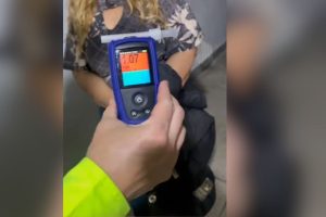 Motorista bêbada causa acidente, foge e acaba presa em Senador Canedo