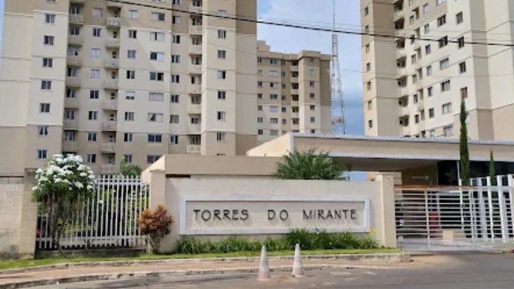 Fachada do Condomínio Torres do Mirante, em Anápolis.