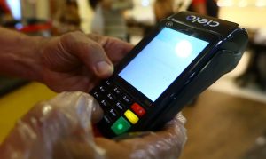 Reforma Tributária cria o Split Payment, modelo em que o imposto é separado no ato da venda e vai direto para o governo a partir de 2027