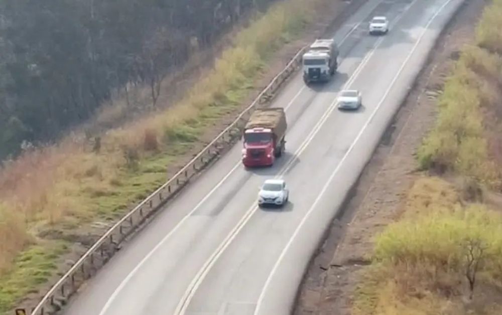 A PRF começou a usar drones para identificar infrações nas rodovias federais brasileiras, ampliando a fiscalização e ajudando a flagrar condutas perigosas com tecnologia aérea.
