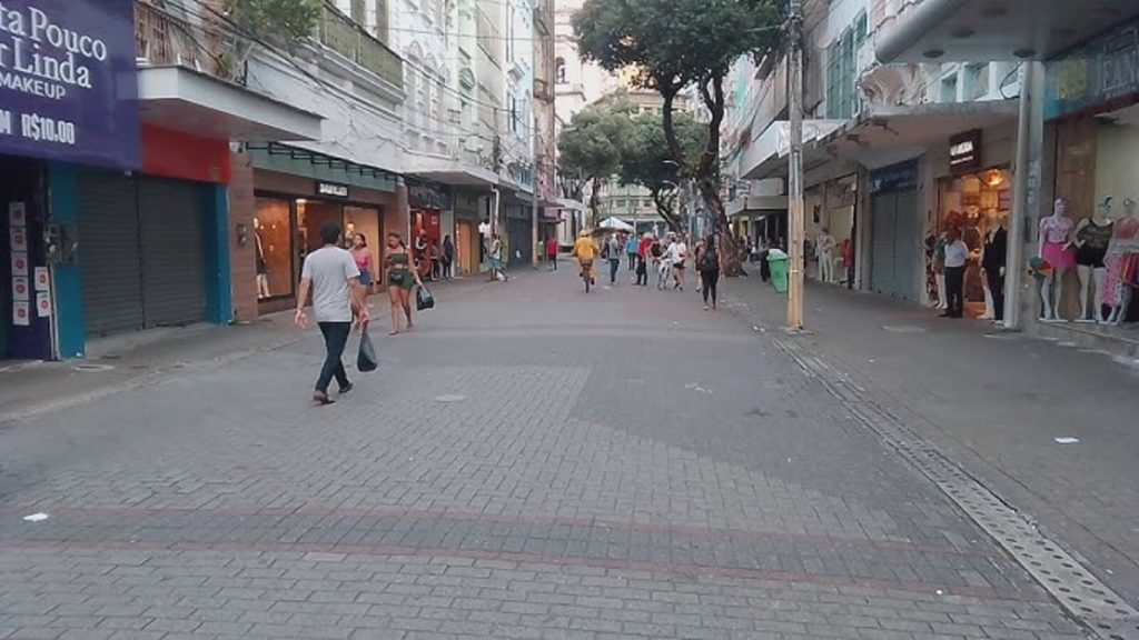 Nova lei muda regras para trabalho em feriados e domingos a partir de 1º de março