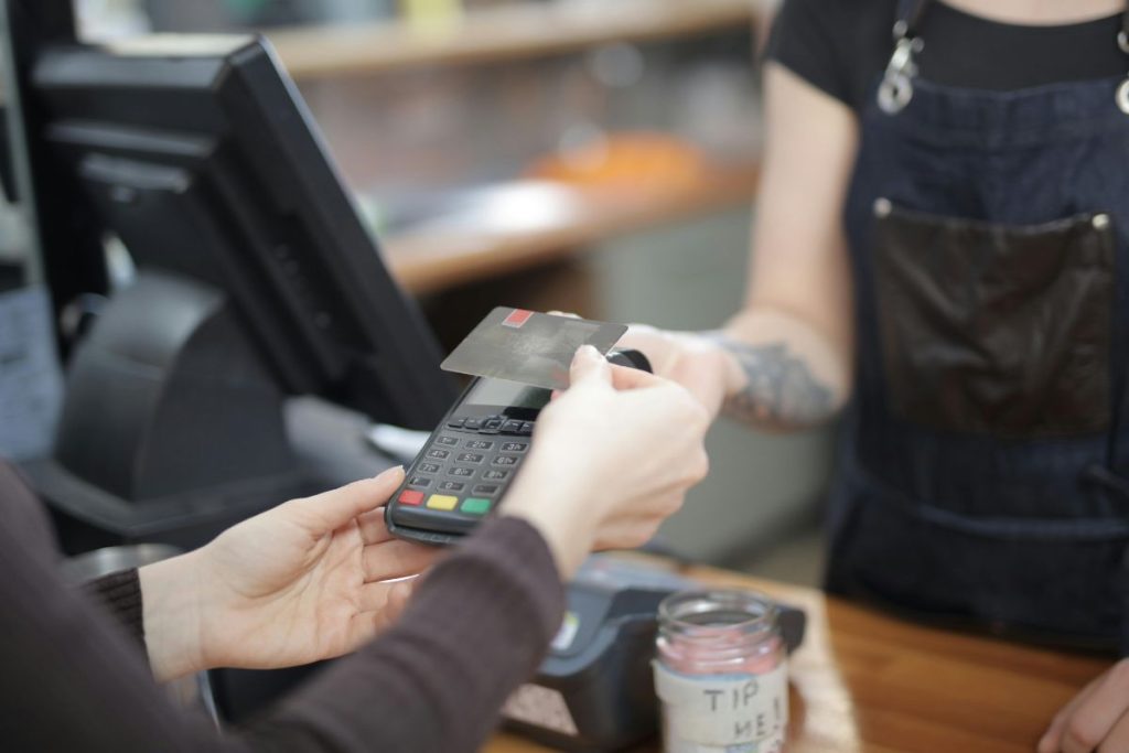 uso frequente do cartão de crédito