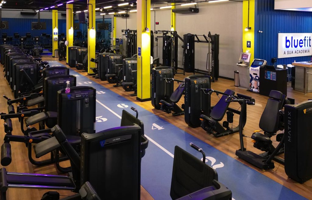 Academias da Bluefit são interditadas em Goiás por falta de registro obrigatório