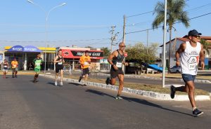 Especialistas de Harvard explicam qual exercício ajuda a eliminar gordura visceral e reduzir riscos de diabetes e doenças cardiovasculares.