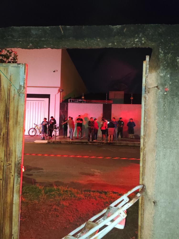 Identificada mulher encontrada morta dentro de casa, em Anápolis