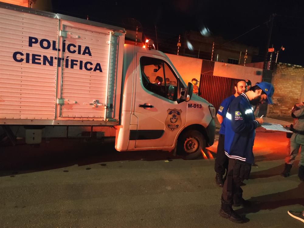 Identificada mulher encontrada morta dentro de casa, em Anápolis