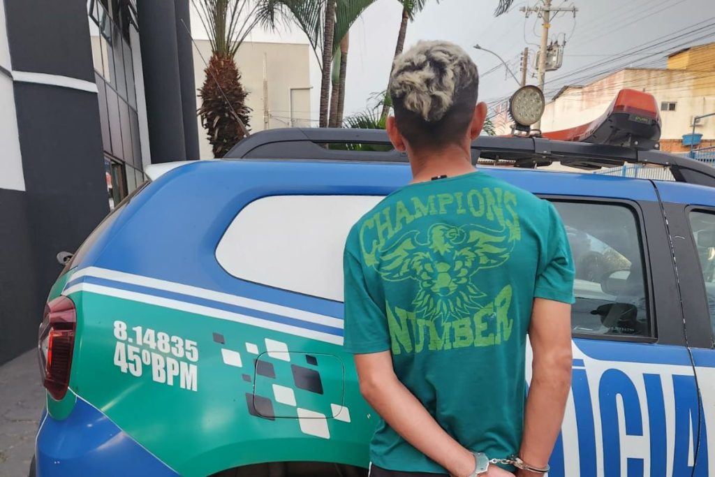 Homem descobre crime brutal após colega aparecer na casa dele com filha de 1 ano na madrugada