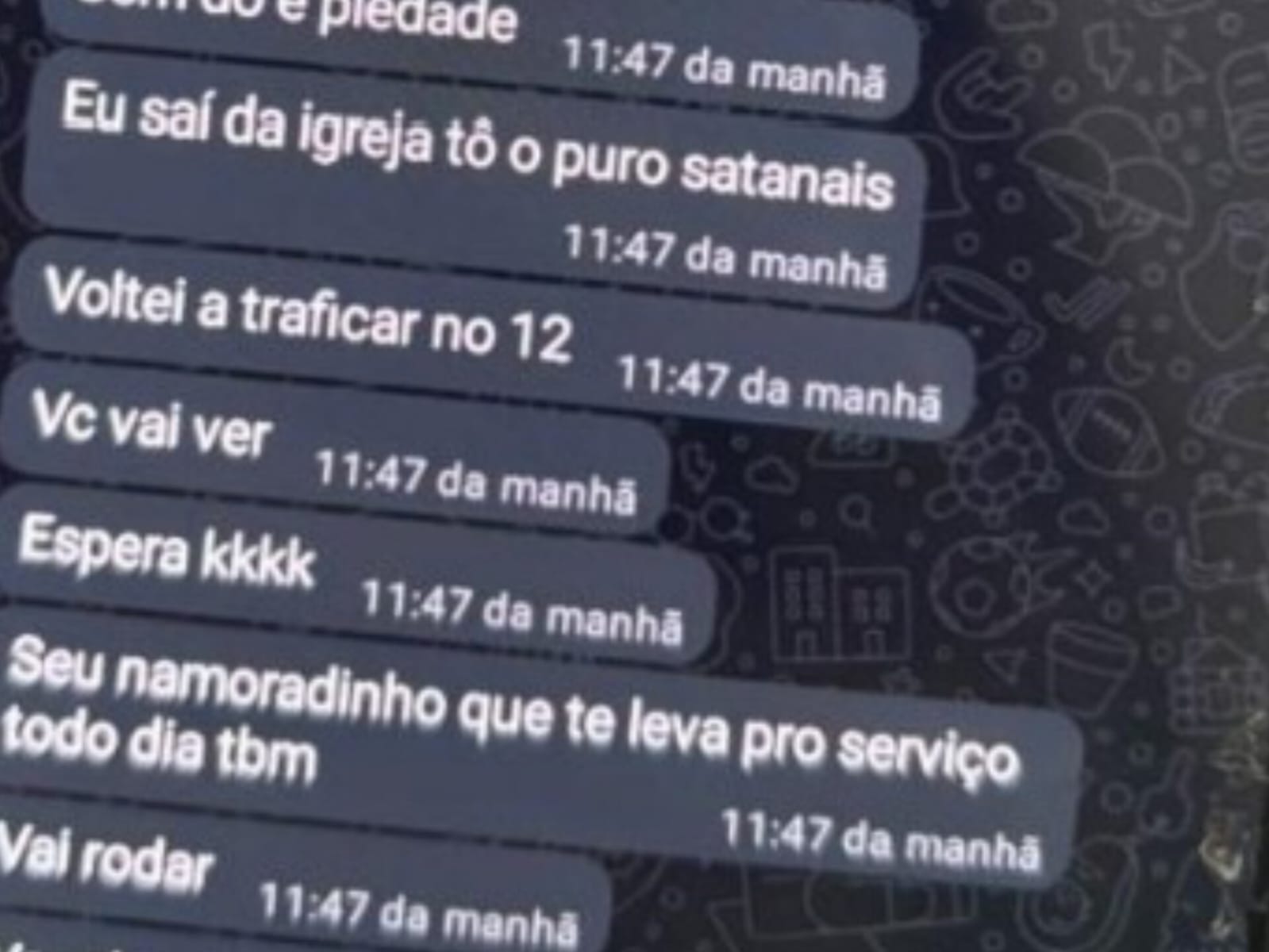 Mensagens continham ameaças e palavras de baixo calão. (Foto: Reprodução)