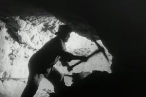 Homem passa 40 anos cavando até criar cidade subterrânea