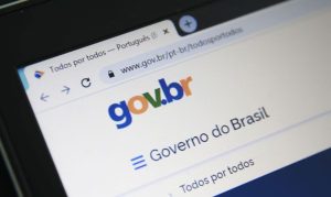 STJ decide que assinatura digital pelo Gov.br tem a mesma validade que reconhecimento de firma em cartório, modernizando atos legais e facilitando processos.