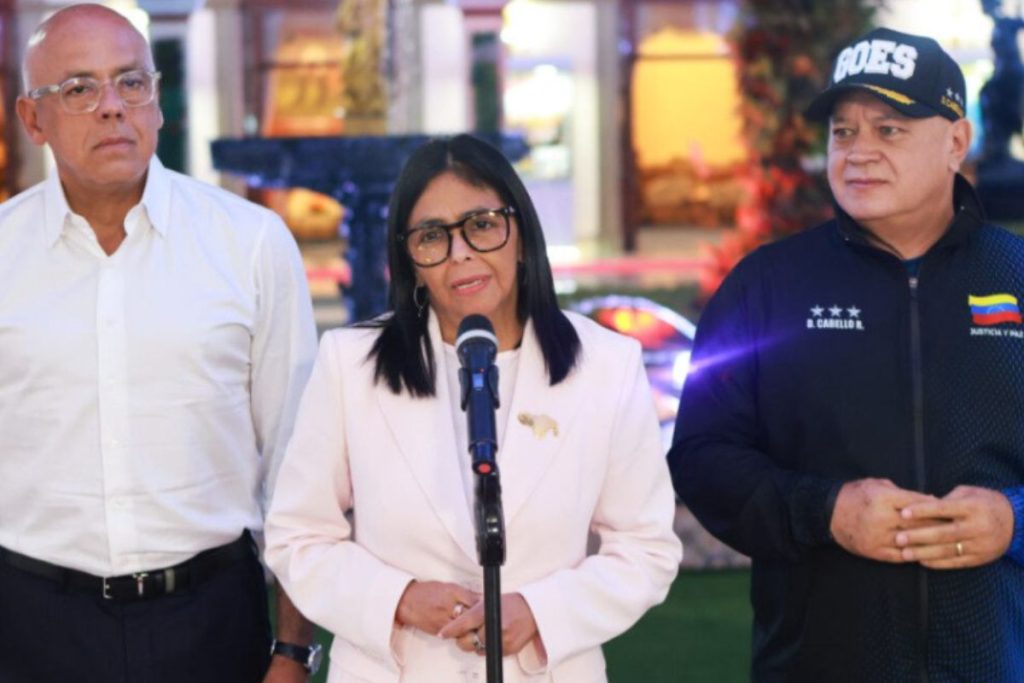 Líder interina da Venezuela se compromete a realizar eleições 'livres e justas'