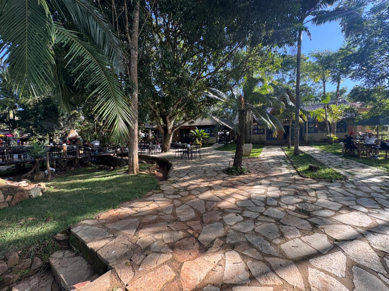 Pesque e pague Nativos Pesca Esportiva, localizado a 10 km de Anápolis. 