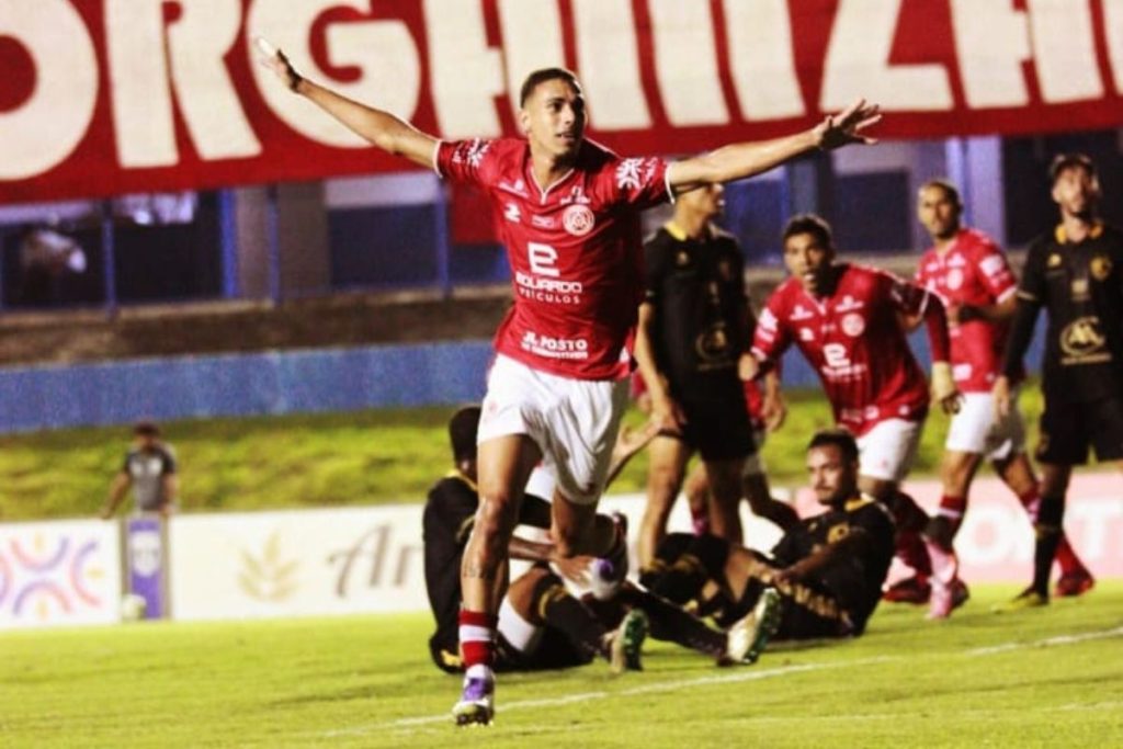 Anapolina se prepara para enfrentar Goiás