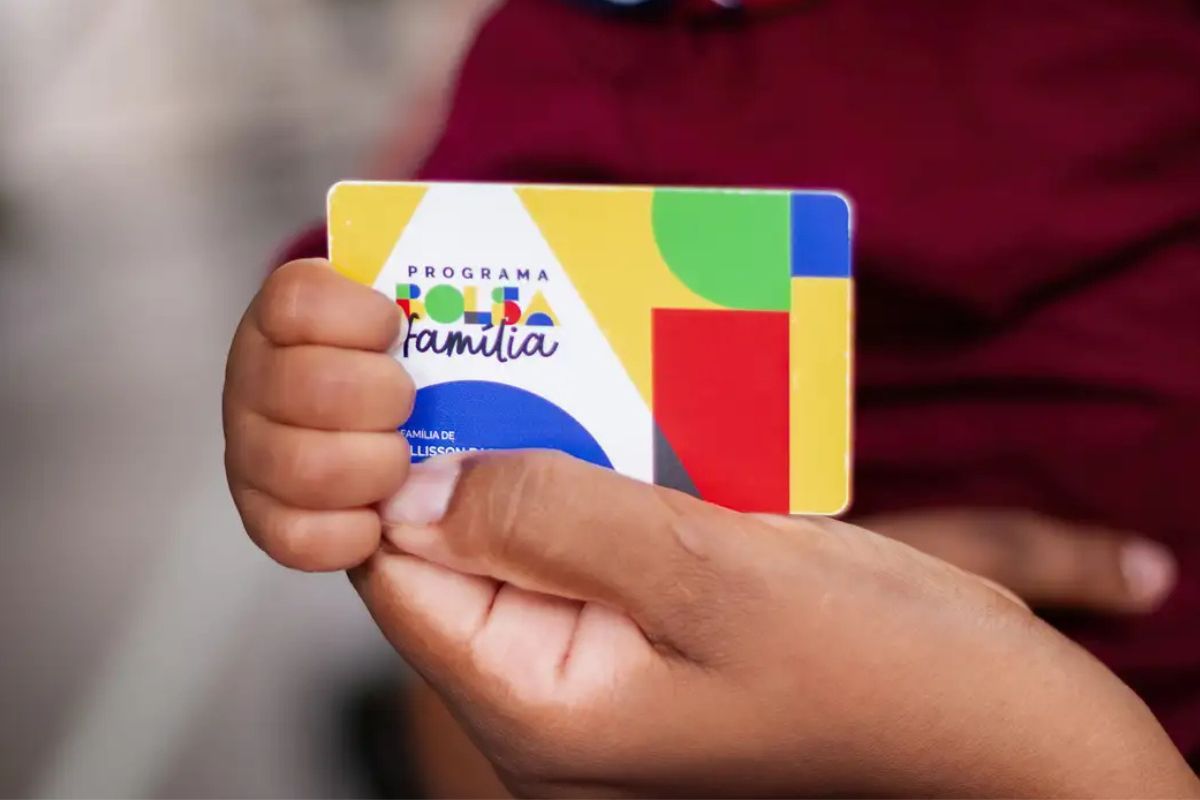 Bolsa Família: projeto do governo quer pagar R$ 1.800 a quem ingressar no mercado de trabalho